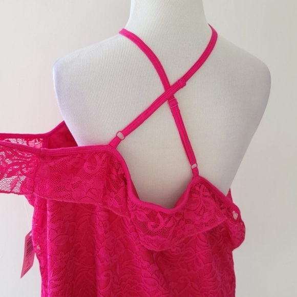 NEW Torrid Candy Pink Ruffle Top Halter Cold Shoulder Lace Barbiecore Size 2 - Picture 4 of 6